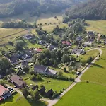 Goscinne Art- Dworek Bed & Breakfast 3*