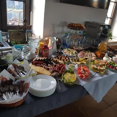 Alojamento de Acomodação e Pequeno-almoço Goscinne Art- Dworek