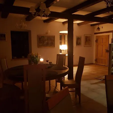 Bed & Breakfast Goscinne Art- Dworek 3*