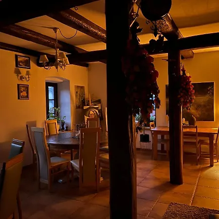 Goscinne Art- Dworek Bed & Breakfast Kudowa-Zdrój