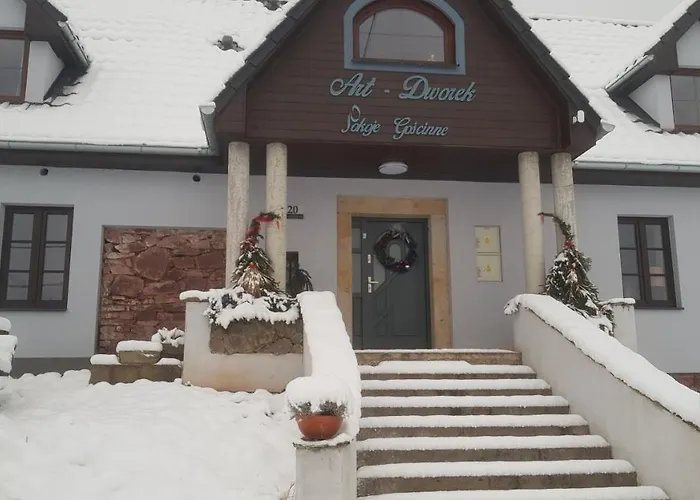 Goscinne Art- Dworek 3*