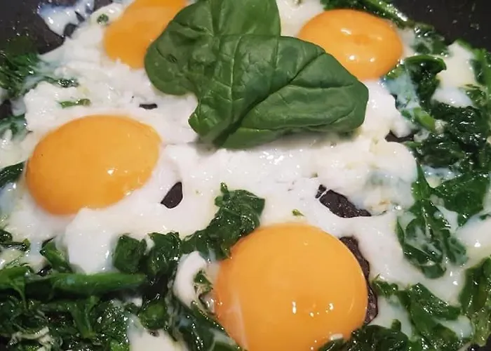 Goscinne Art- Dworek Bed & Breakfast 3*