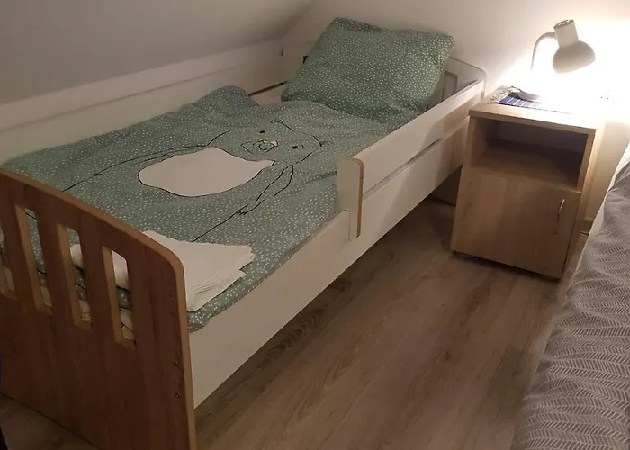 Goscinne Art- Dworek Bed & Breakfast